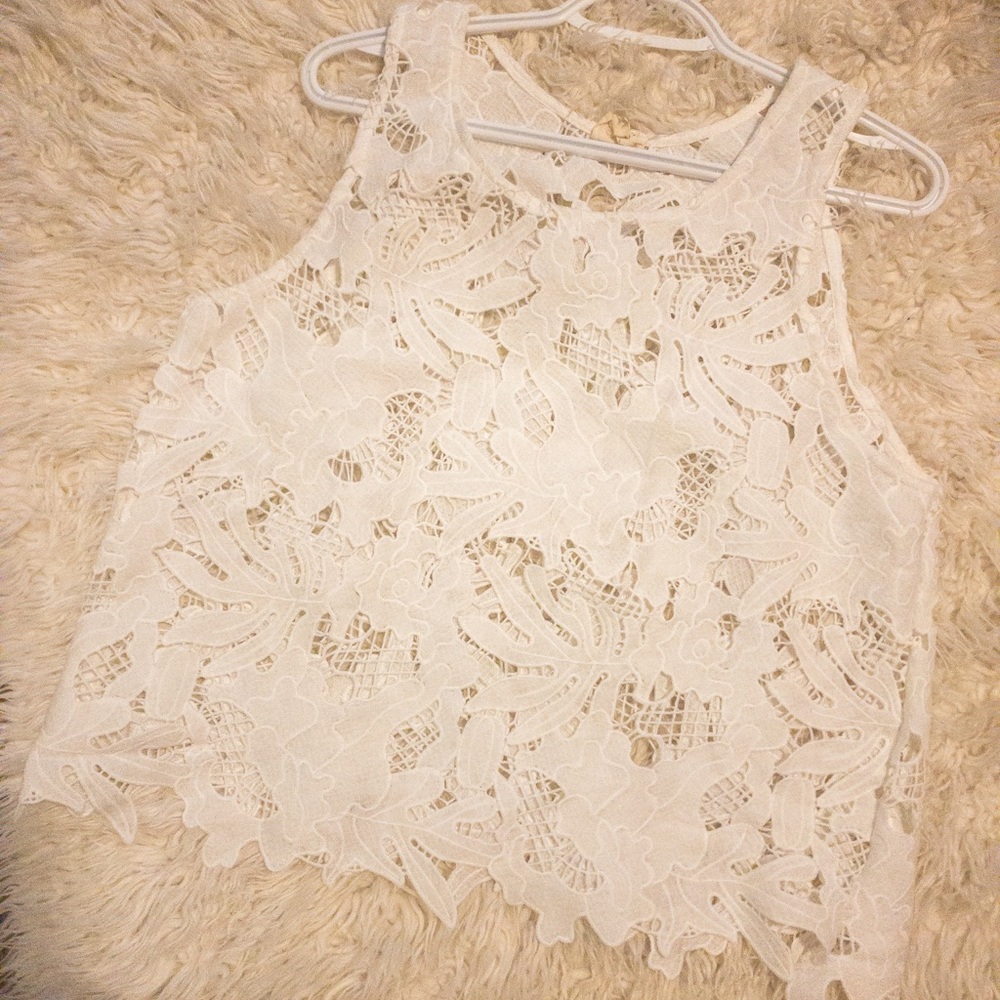 Lacey tank